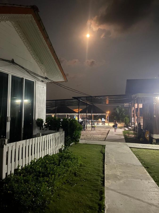 Empire Hotels & Resorts Kampong Pasir Hantu Eksteriør billede